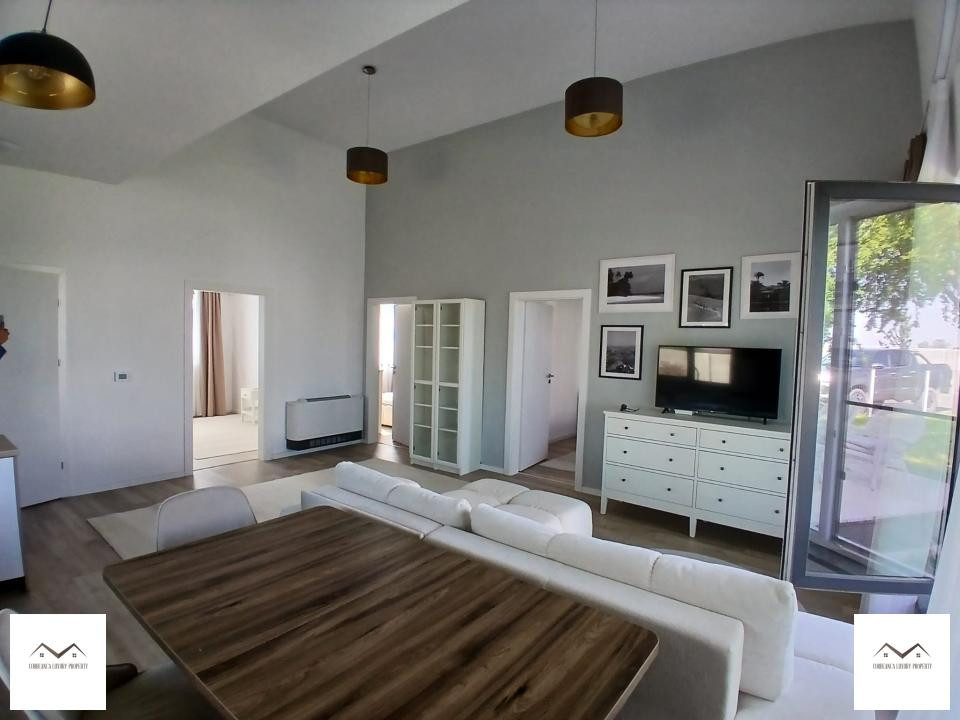 Vila parter in proximitatea lacului