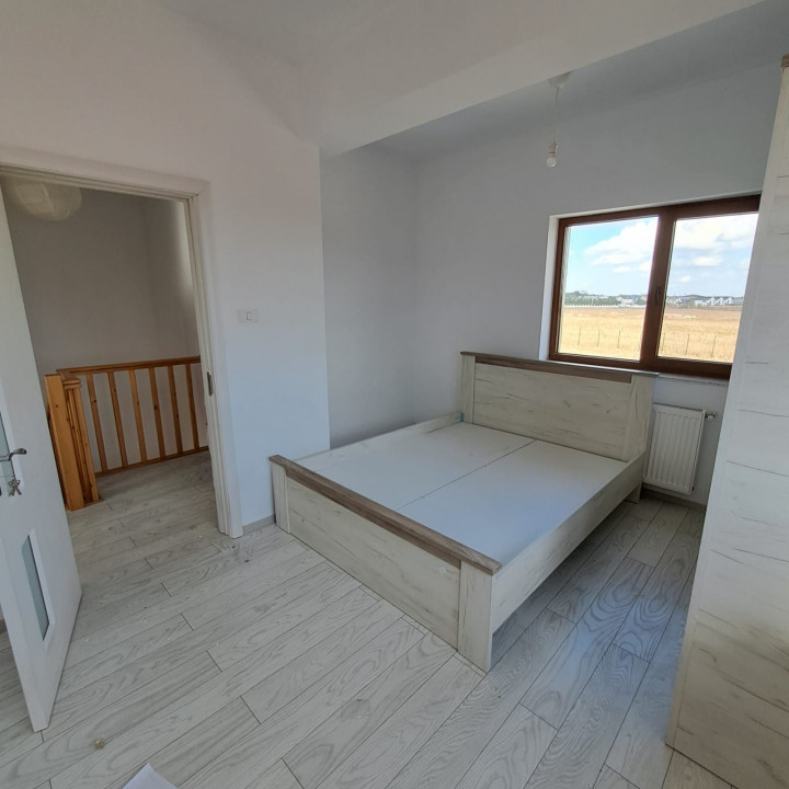 Vila duplex zona linistita