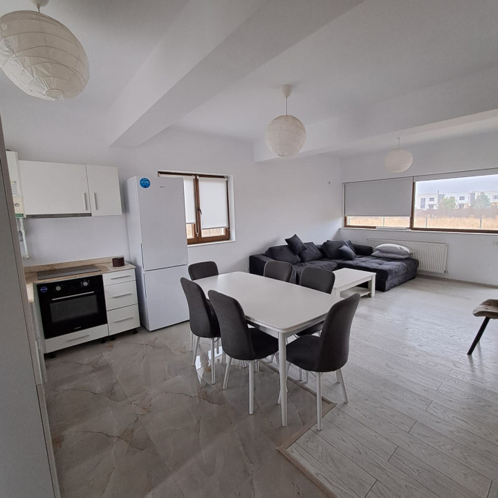Vila duplex zona linistita