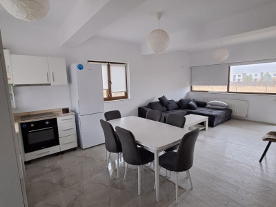 Vila duplex zona linistita