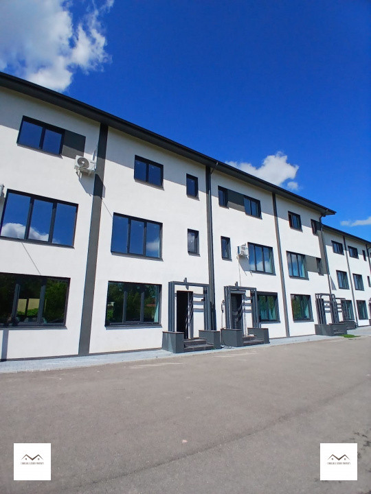 Apartament parter cu gradina