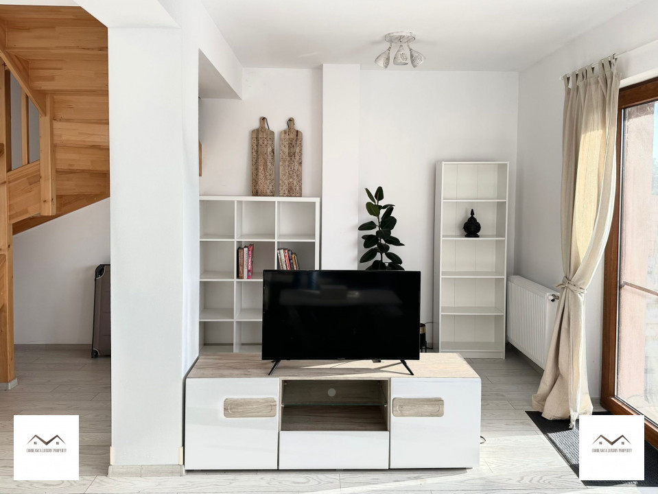 Vila duplex zona linistita